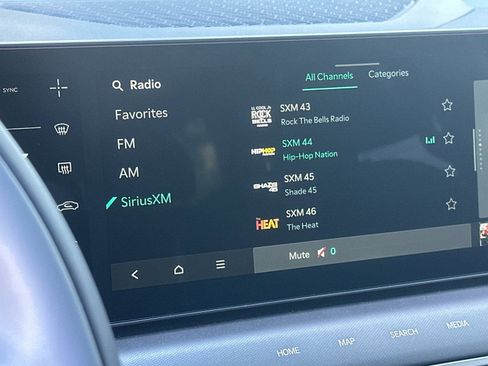 New 2026 Kia EV9 Wind image 18