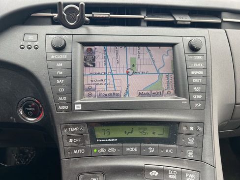 Used 2010 Toyota Prius Five image 11