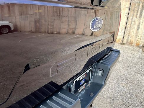 Used 2018 Ford F150 XL w/ Equipment Group 101A Mid AWD/4WD image 9