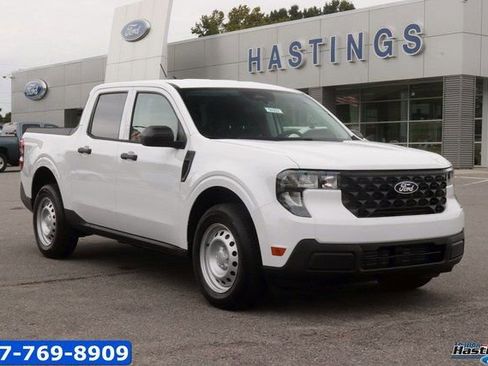 New 2025 Ford Maverick XL image 1