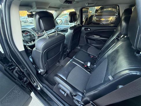 Used 2018 Dodge Journey Crossroad w/ Driver Convenience Group image 21