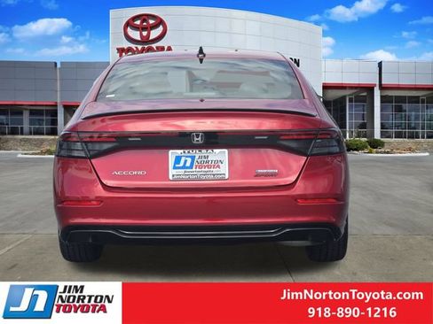 Used 2024 Honda Accord Sport image 6