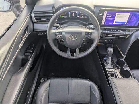 Used 2025 Toyota Camry XSE image 11
