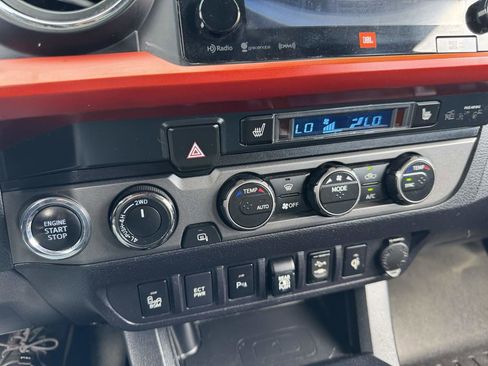 Used 2019 Toyota Tacoma TRD Sport w/ TRD Premium Sport Package image 28