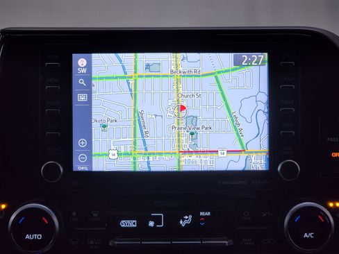 Used 2021 Toyota Highlander XLE image 26