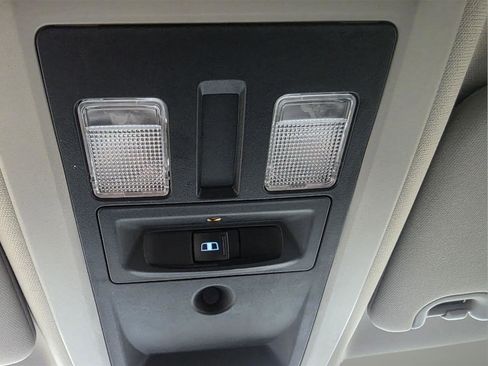 Used 2017 RAM 1500 Classic SLT image 24