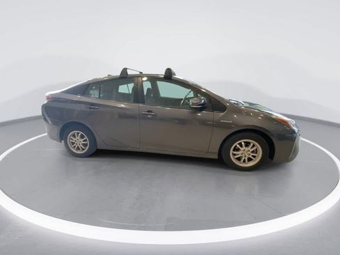 Used 2018 Toyota Prius One w/ Carpet Mat Package FWD image 9