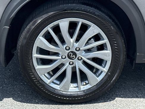 Used 2024 INFINITI QX50 Luxe w/ Accent Package AWD/4WD image 29