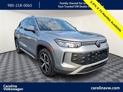 New 2025 Volkswagen Tiguan SE