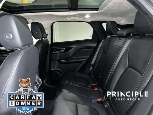 Used 2020 Jaguar F-PACE Premium image 27