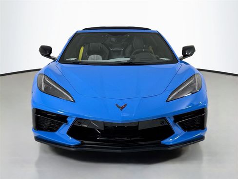 Used 2021 Chevrolet Corvette Stingray Premium Cpe w/ Z51 Performance Package RWD image 11