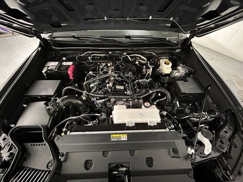 Used 2025 Toyota Tacoma TRD Off-Road image 21
