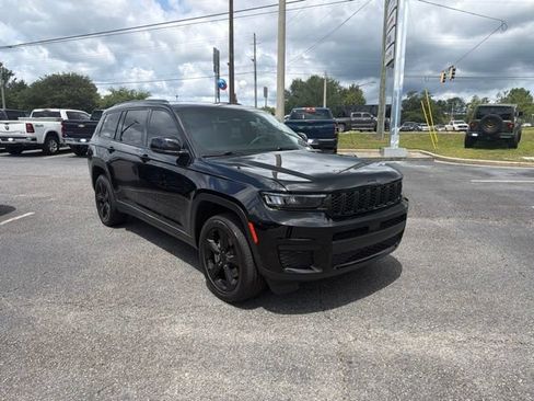 Used 2024 Jeep Grand Cherokee L Laredo AWD/4WD image 4