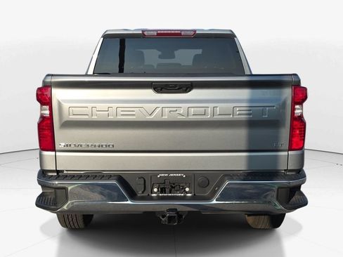 Used 2023 Chevrolet Silverado 1500 LT AWD/4WD image 5