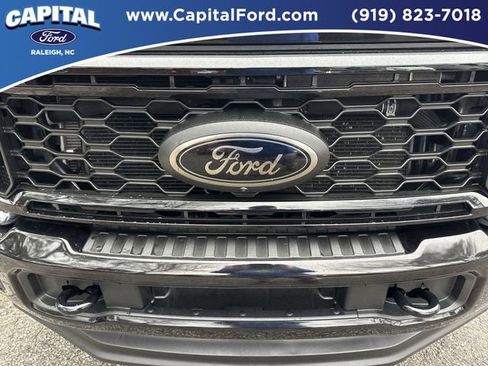 Used 2025 Ford F350 Lariat w/ Black Appearance Package image 10