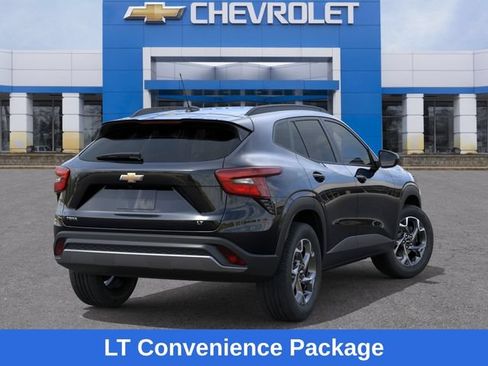 New 2026 Chevrolet Trax LT w/ Driver Confidence Package FWD image 5