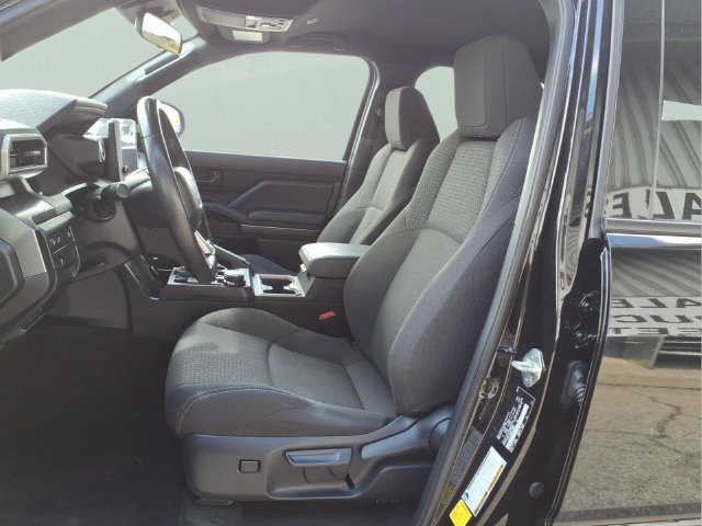 Used 2025 Toyota 4Runner SR5 AWD/4WD image 12