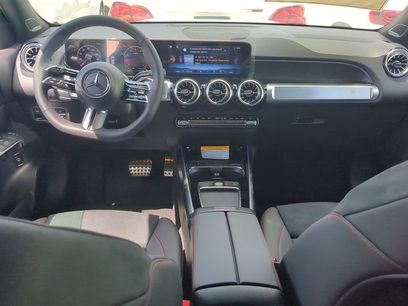 New 2024 Mercedes-Benz GLB 250