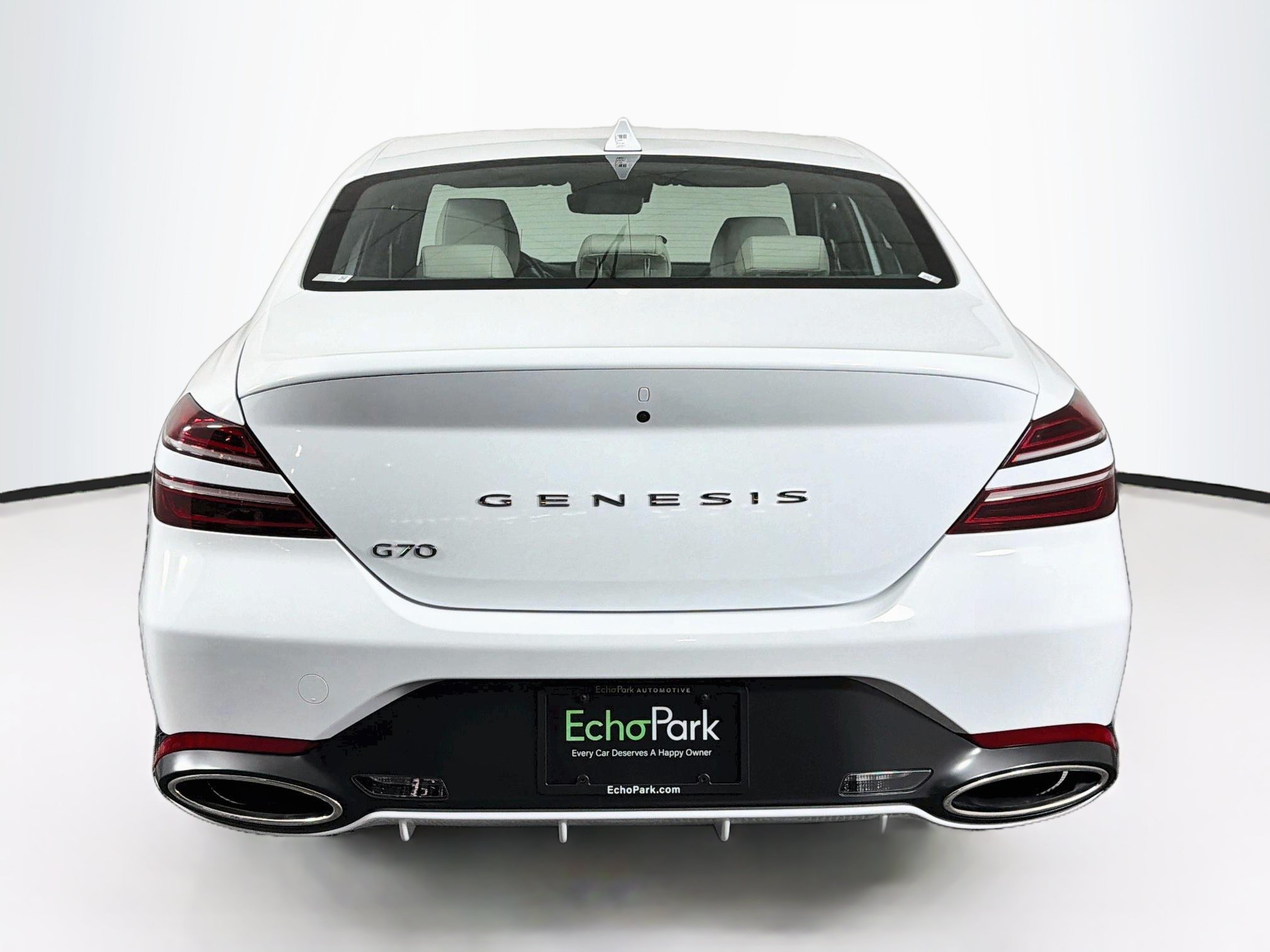 Used 2025 Genesis G70 2.5T RWD image 7