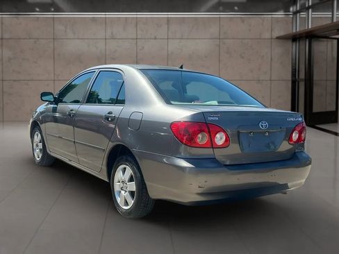 Used 2007 Toyota Corolla CE FWD image 2
