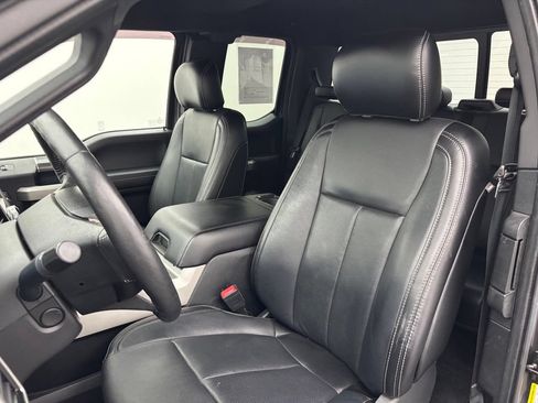 Used 2018 Ford F150 Lariat w/ Equipment Group 502A Luxury AWD/4WD image 23