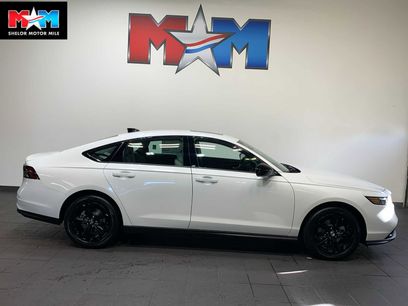 New 2025 Honda Accord SE