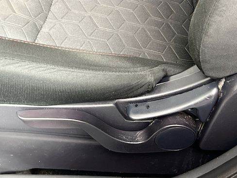 Used 2024 Mitsubishi Outlander Sport LE image 15