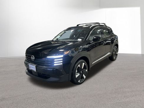 New 2026 Nissan Kicks SR w/ Cold Weather Package image 10