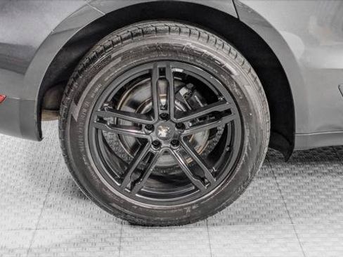 Used 2019 Porsche Macan AWD/4WD image 35