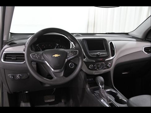 Used 2024 Chevrolet Equinox LS w/ LS Convenience Package image 6