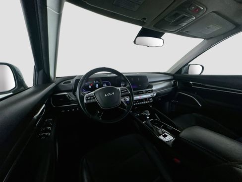 Used 2025 Kia Telluride S FWD image 18