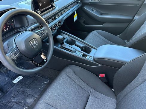 Used 2024 Honda Accord EX image 9