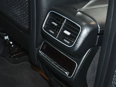 Used 2025 Mercedes-Benz GLS 450 4MATIC image 58