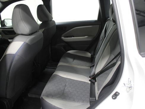 Certified 2025 Subaru Forester w/ Convenience Package #1 image 18