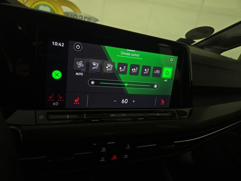 Used 2022 Volkswagen GTI SE FWD image 28