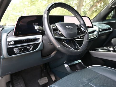 Certified 2024 Cadillac Lyriq Sport w/ Nappa Leather Package AWD/4WD image 17