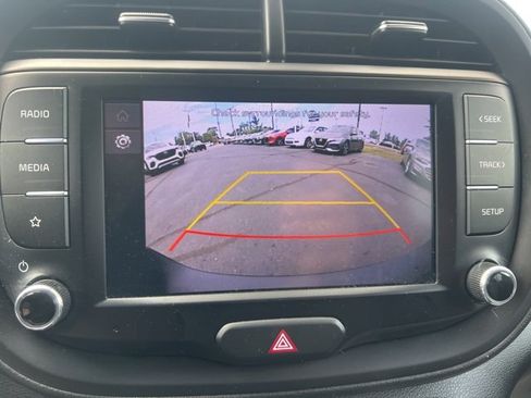 Used 2022 Kia Soul LX w/ Technology Package image 32