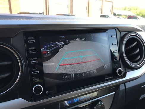 Certified 2023 Toyota Tacoma SR5 AWD/4WD image 20