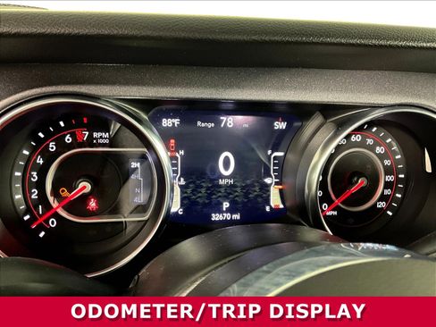 Used 2022 Jeep Gladiator Mojave AWD/4WD image 13