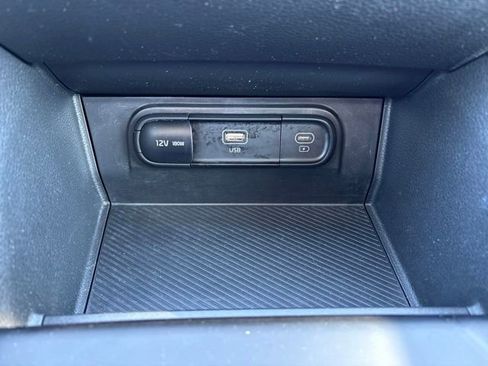 Used 2024 Kia Sportage LX image 21