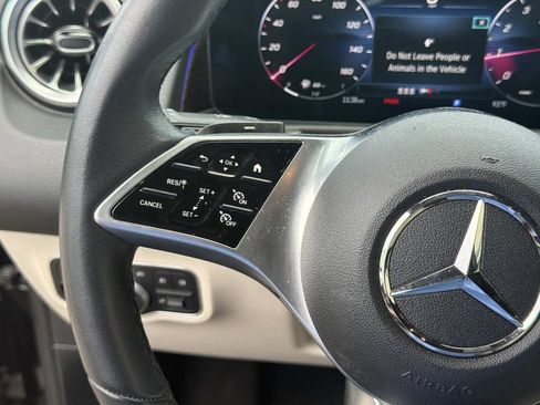 Used 2026 Mercedes-Benz GLB 250 image 23