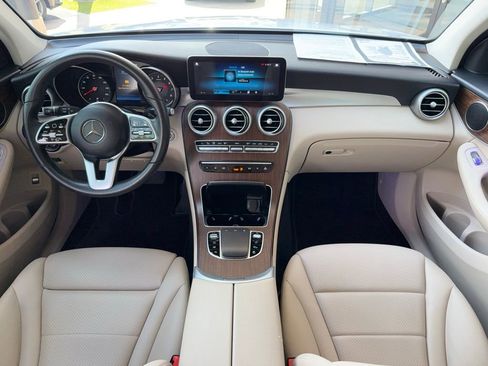 Certified 2022 Mercedes-Benz GLC 300 w/ Premium Package Lite image 9