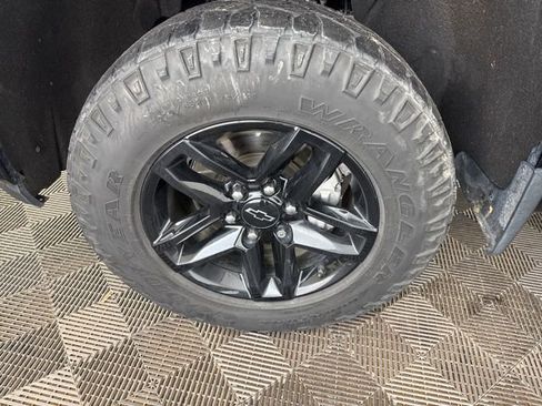 Used 2021 Chevrolet Silverado 1500 Custom Trail Boss image 31