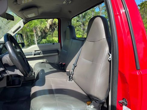 Used 2009 Ford F250 XL image 11