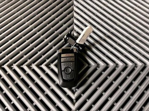 Used 2024 Ford F350 Platinum w/ FX4 Off-Road Package image 10