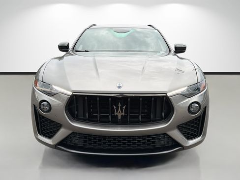 Used 2022 Maserati Levante GT AWD/4WD image 8
