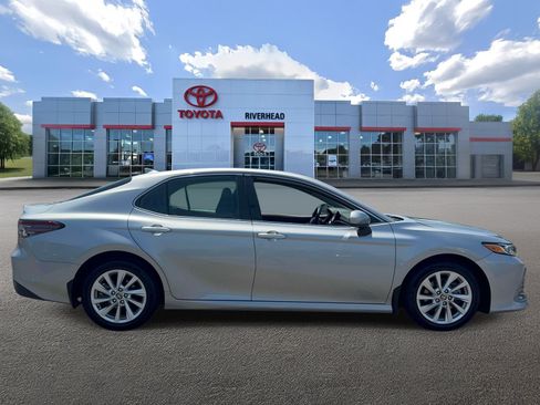 Certified 2023 Toyota Camry LE FWD image 4