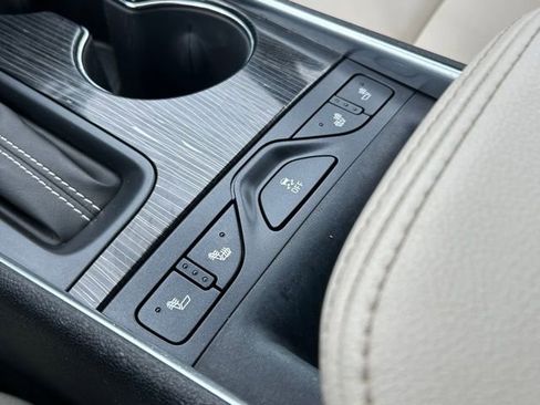 Used 2017 Chevrolet Impala LT w/ Leather Package image 42