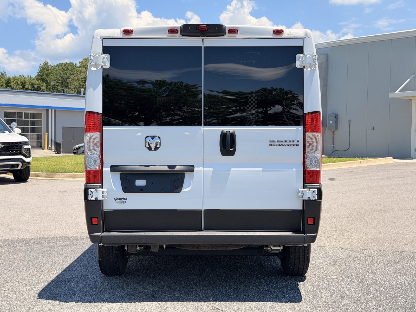 Used 2025 RAM ProMaster 2500 w/ U-Haul Equipment Group FWD image 11