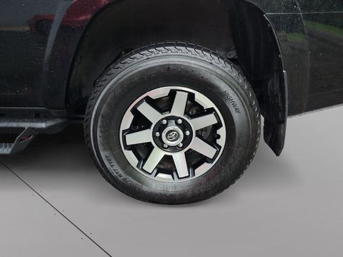 Used 2024 Toyota 4Runner TRD Off-Road Premium w/ Off Road Premium Plus Package AWD/4WD image 14